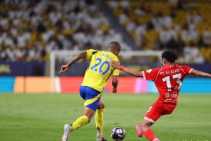 金年会app-包含赛地聚焦：社区盾集结日热度飙升，纽卡斯尔止住颓势，目标明确，阵容厚度经受考验的词条